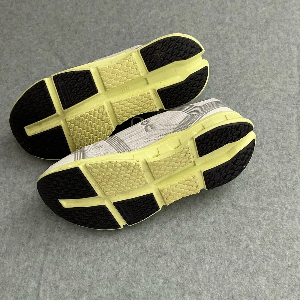 On Running Women’s Grey and Yellow Shoes - Picture 4 of 4